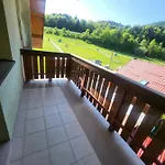 Kamzik With Mountain View & Garage Apartmán *