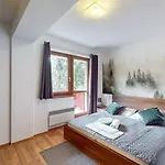 Kamzik With Mountain View & Garage