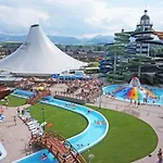 Kamzik With Mountain View & Garage
