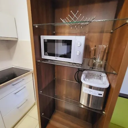 Kamzik Hill View With Garage *