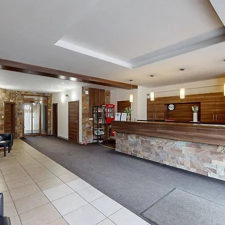 Kamzik Hill View With Garage Apartment Donovaly