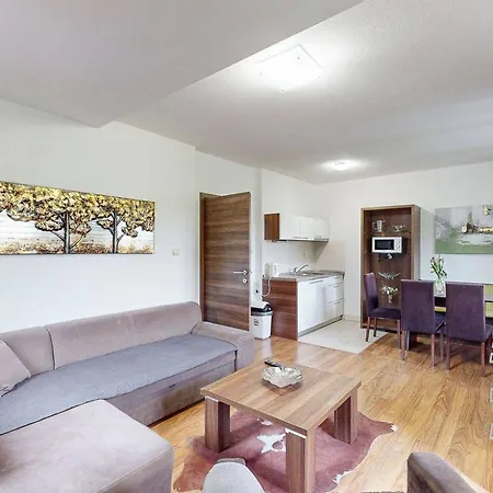 Apartment Kamzik Hill View With Garage