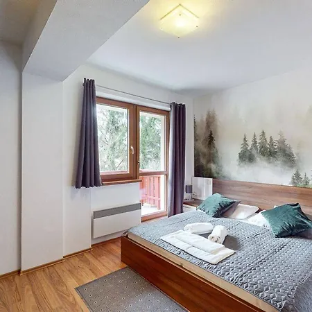 Kamzik Hill View With Garage