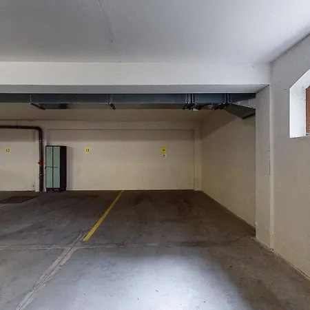 Kamzik Hill View With Garage دونوفالي